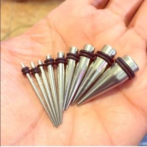 Stainless steel stretching tapers